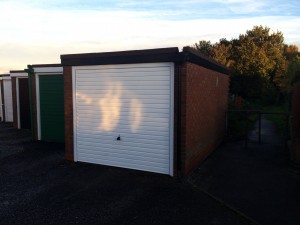 Byron Doors installation of a Garador Horizon in Annesley near Mansfield in Nottighamshire.